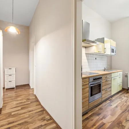 1 Bedroom Lovely In 아파트